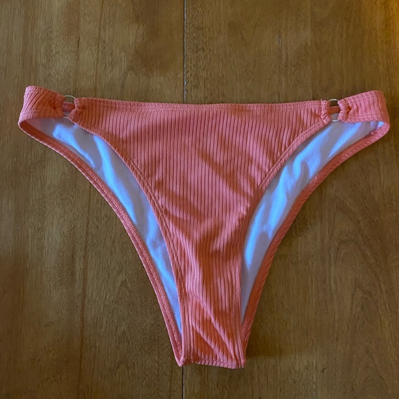 🛍️ 4/$25 Bikini - Picture 5 of 5